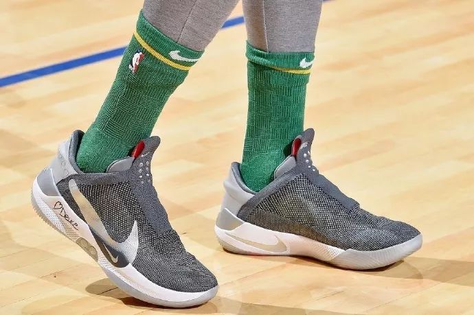 nike adapt dark grey