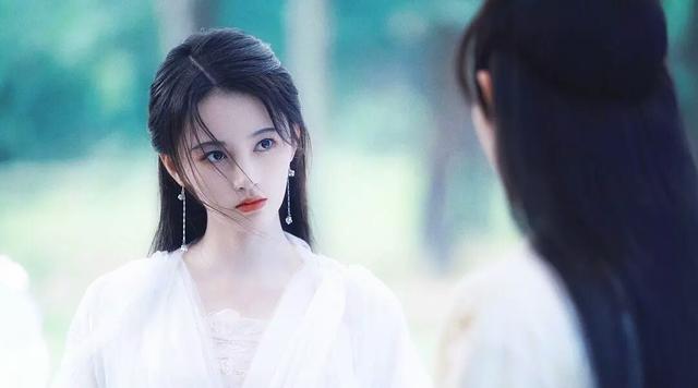 鞠婧祎《新白娘子传奇》让我忆《青蛇》,好片低票房有原因
