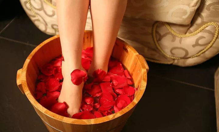 足疗保健能治病吗？丨足疗保健能治病吗