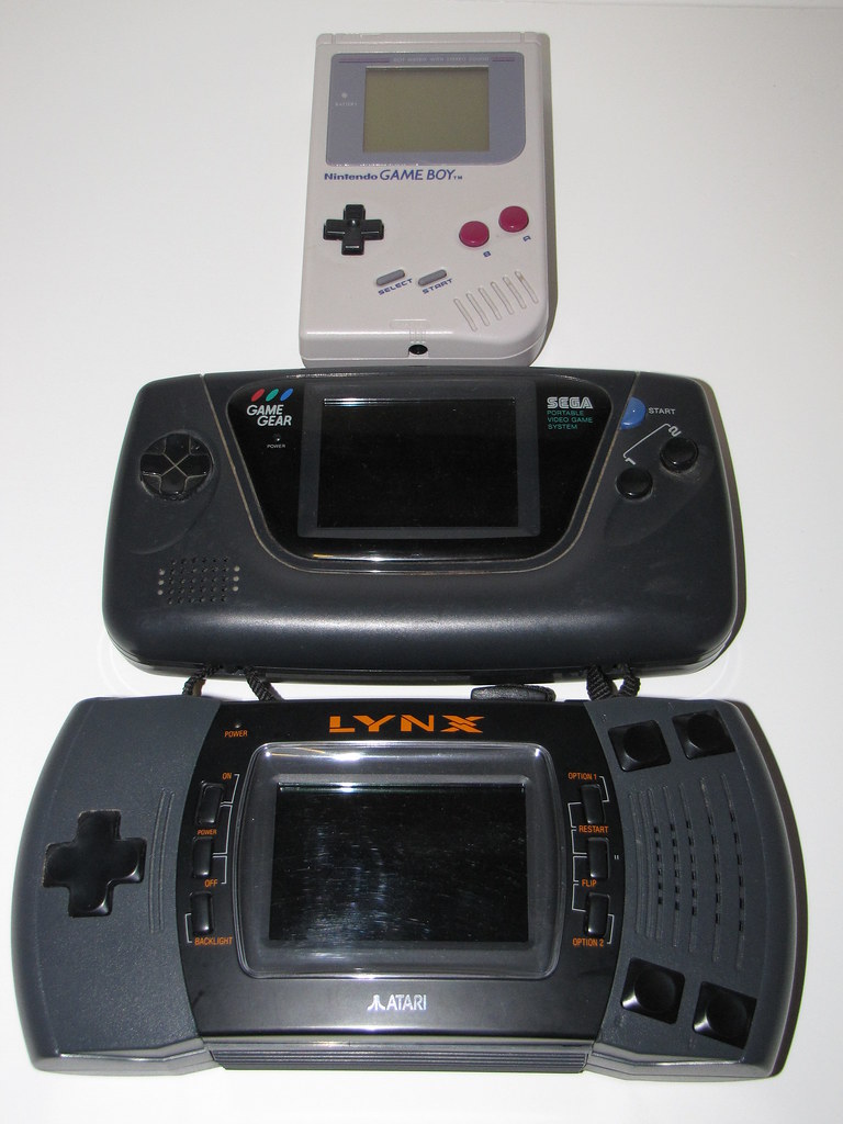 Game Boy 走过 30 周年,任天堂带给世界的不止是一部掌机 | 硬哲学