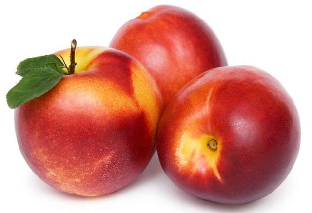 夏天吃桃子好处多多,但吃桃子7大禁忌,怎么预防吃桃子过敏?