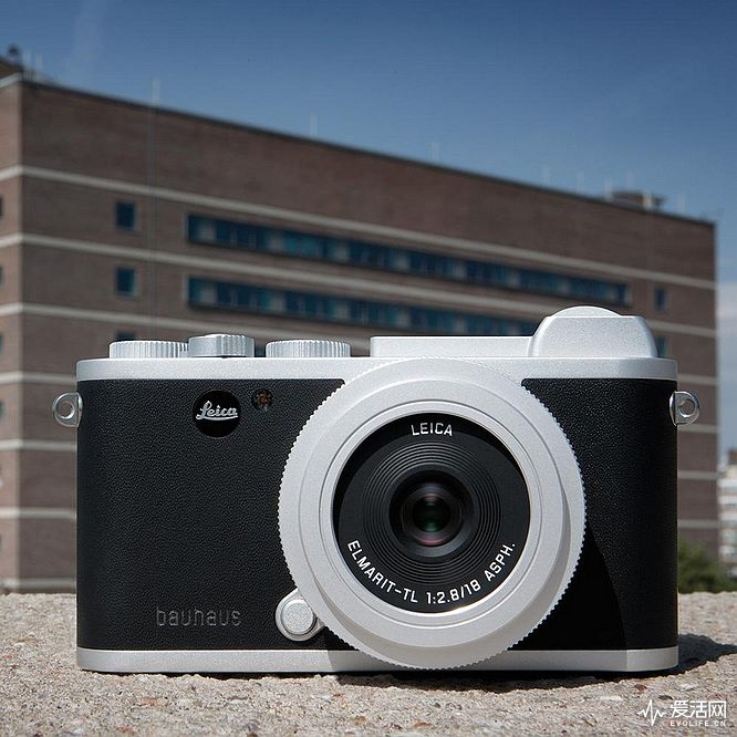 Leica-CL-100-Jahre-Bauhaus-limited-edition-camera-5