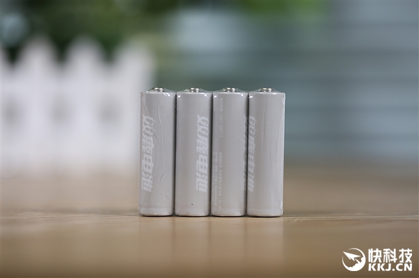 伸手秒出泡 米家自动泡沫洁面机开箱图赏