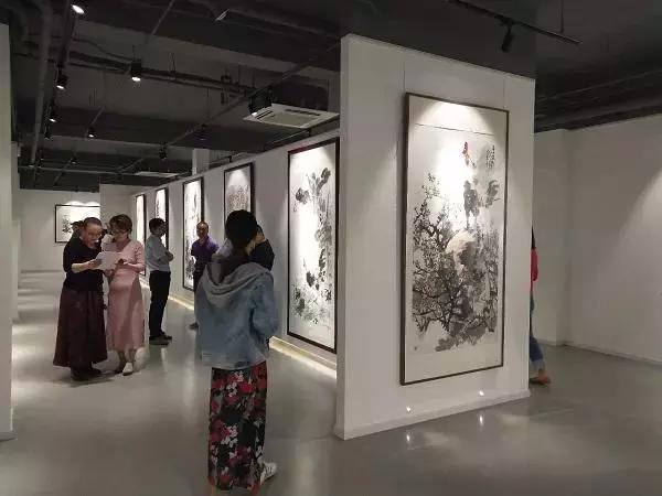 中华艺术家杂志社协办,北京画院学术支持的2019"盛世高歌"张馨写意