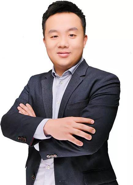 曾受邀进中南海开会,小学赚取人生第一桶金!年纪轻轻早已战功赫赫