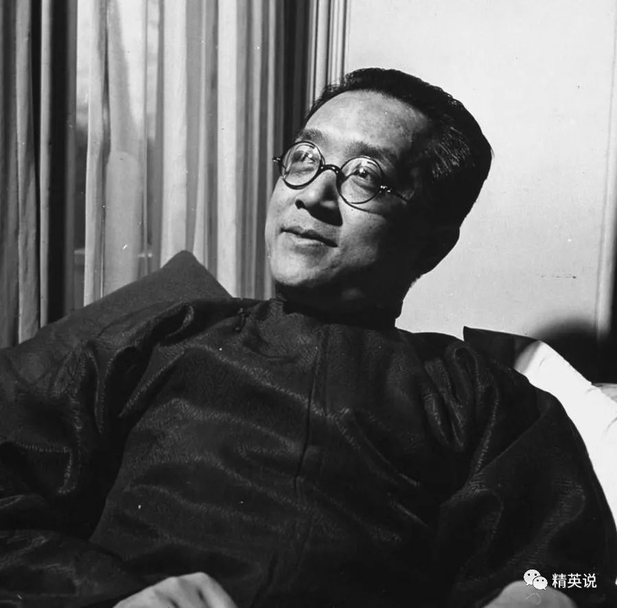 自从那次体罚之后,胡适的眼睛因流泪过多进了病菌,害了一年多的眼翳