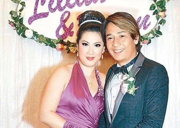 男星公开52岁太太怀胎八月孕照，赞老婆又美又有型