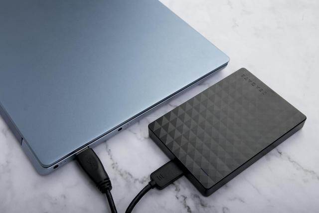 商务功能全面,希捷睿翼移动硬盘评测