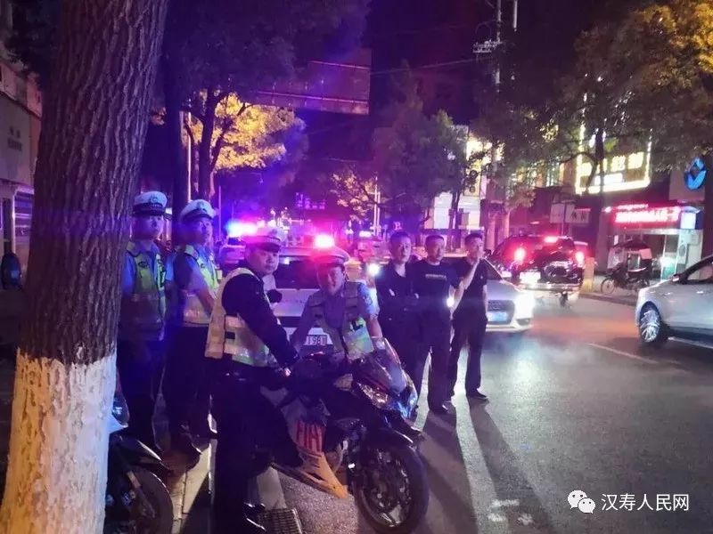 汉寿交警出重拳 查扣炸街摩托车