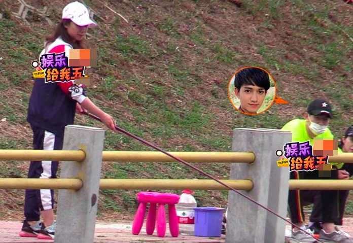WX20190612-210007.png