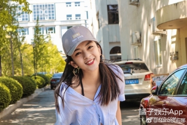 还记得《落跑甜心》里的范妮莎吗？她现在长这样啦！