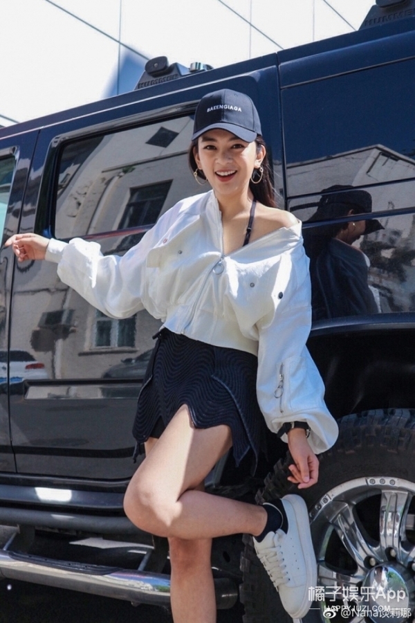 还记得《落跑甜心》里的范妮莎吗？她现在长这样啦！