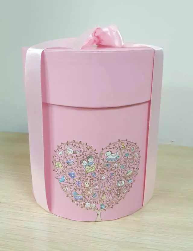 高圆圆赵又廷亲手准备女儿满月礼盒 小公主英文名正式曝光