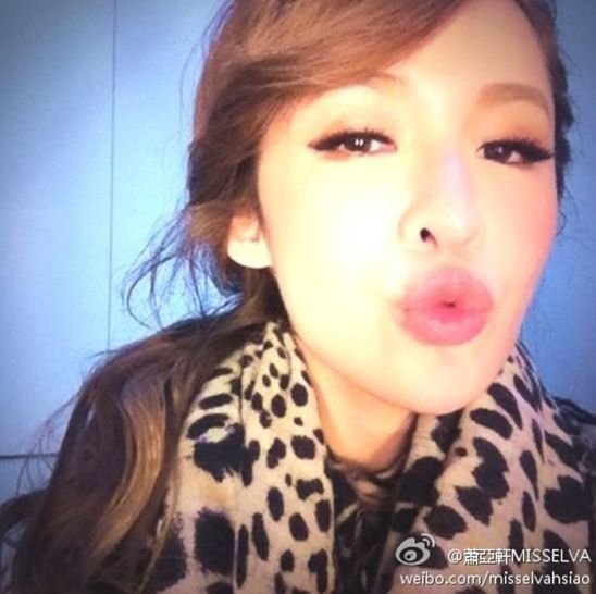 跟萧亚轩男友的更新频率可以一比的，怕只有她自己的脸了