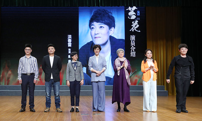 这部沪剧新作不寻常关注小学生心理问题还把众多师生变演员