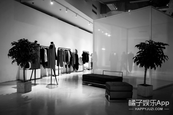 极简主义大师Jean Paul Knott正式入驻中国