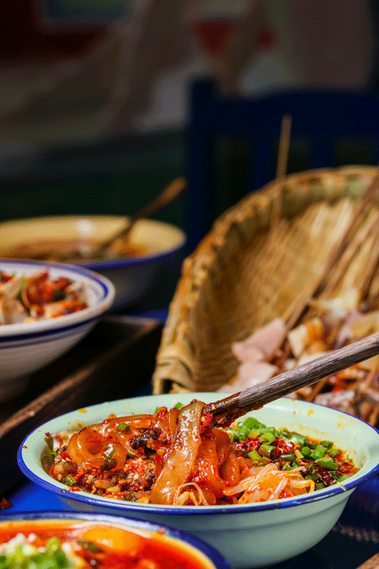 坐在帝都“马路边”才能吃的串串香！让你一口回成都！