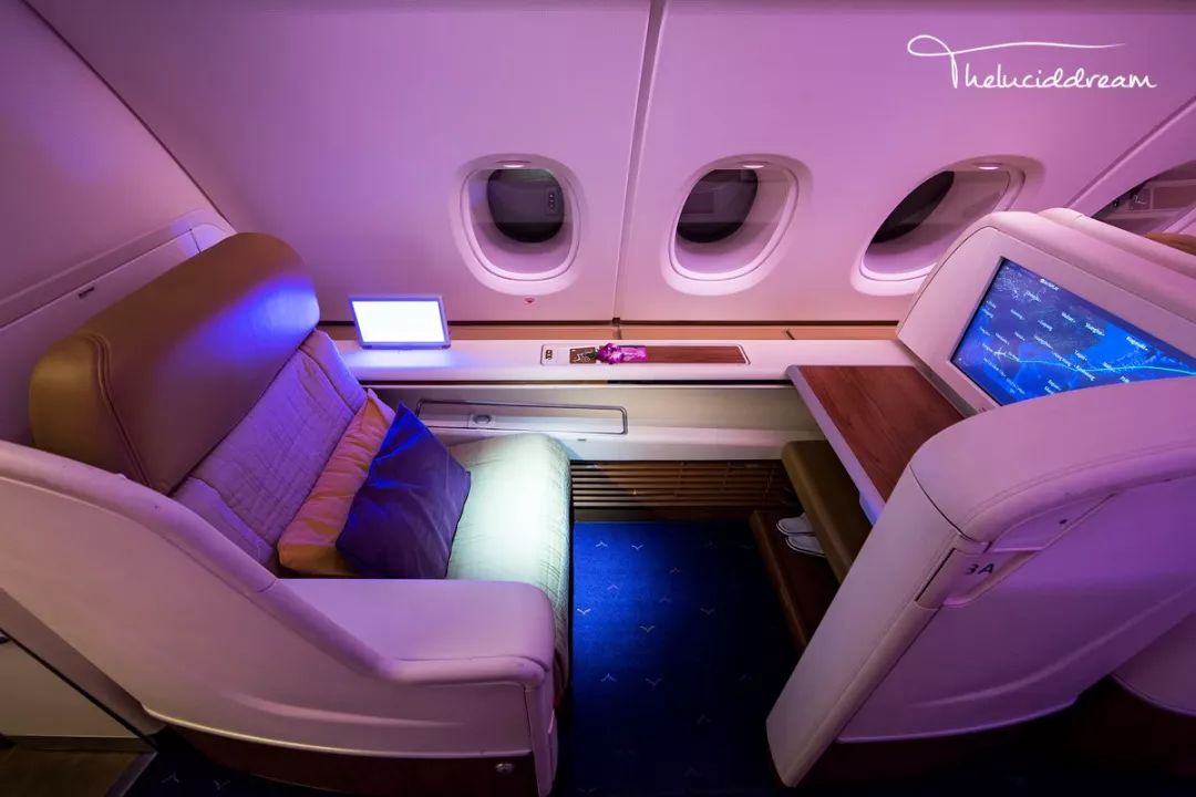 十年时间,我睡遍了所有空中客车a380客机上的床