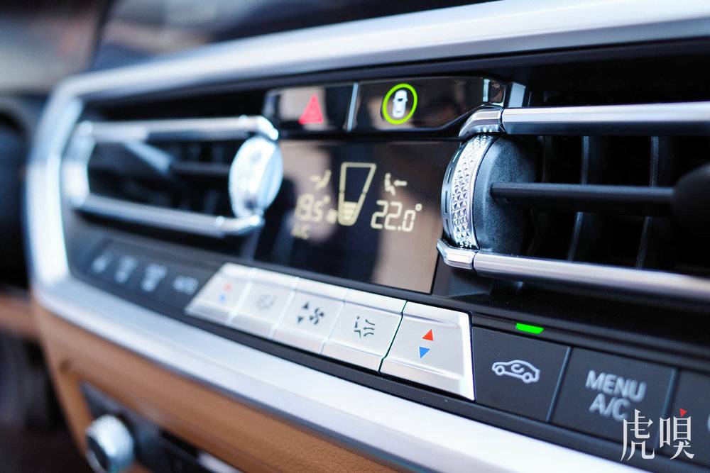 沸腾了 44 年，新 3 系想静静