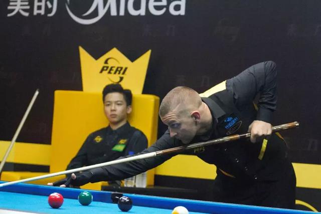 一战成名:18岁郑肖淮力克国际9球大师杰森·肖英勇夺擂