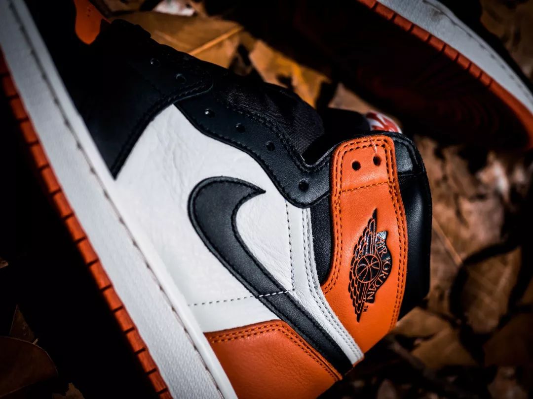 95后脚下，踩着几千亿的大生意