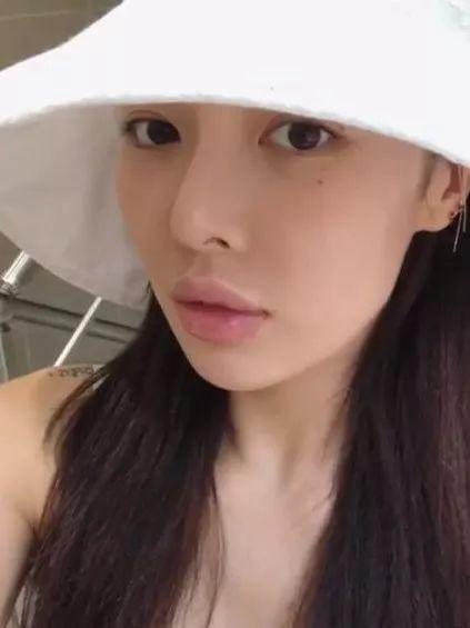 韩国演艺圈事件泫雅丰唇！雪莉放飞！泰妍抑郁！