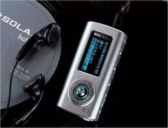 李楠离职背后：魅族“三剑客”时代烟消云散 一手好牌打稀烂 网友：黄章才是废柴