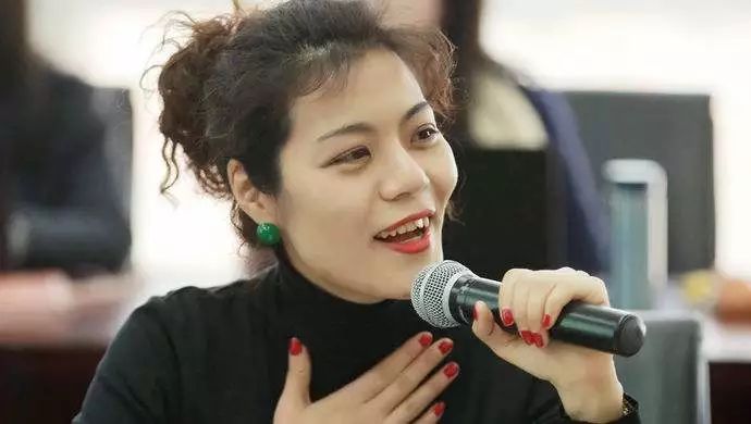 复旦女教授陈果：我自风情万种，与世无争