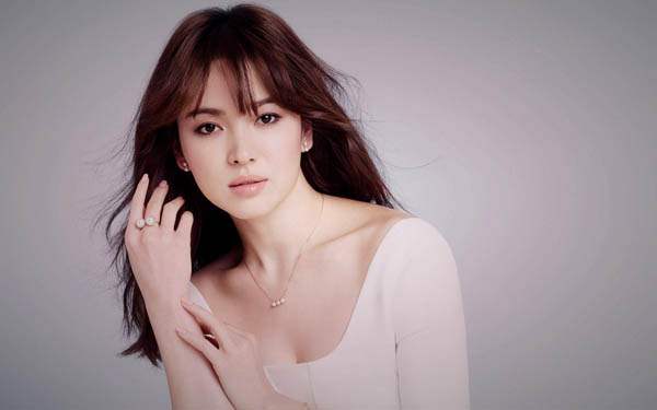 先下手为强？宋仲基主动曝离婚欲学王宝强，宋慧乔不是马蓉