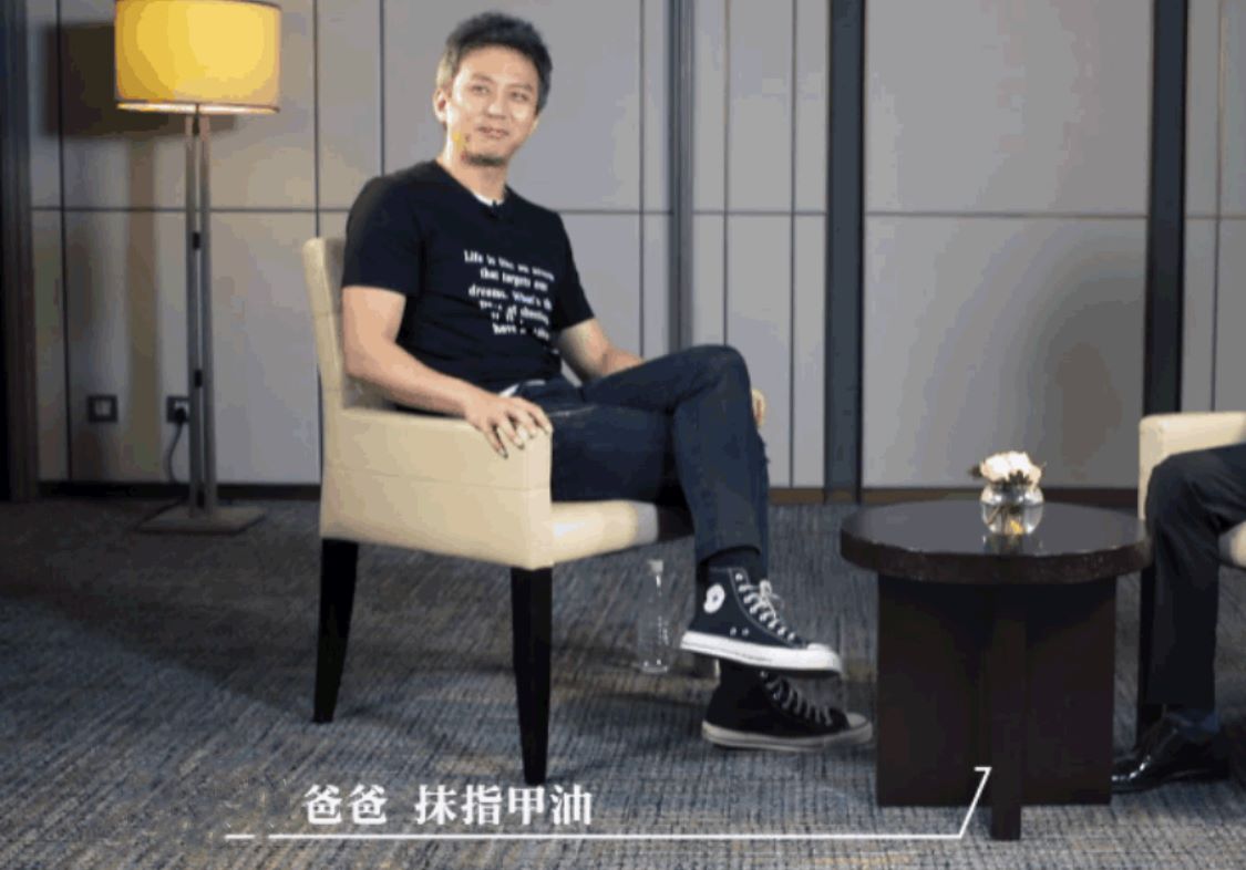 邓超自曝被女儿“折腾”很享受，父女两相处模式令人羡妒