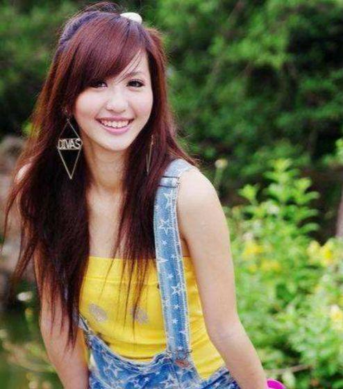 女星自曝多次遭大8岁男友家暴：报警后遭跟踪抢包殴打