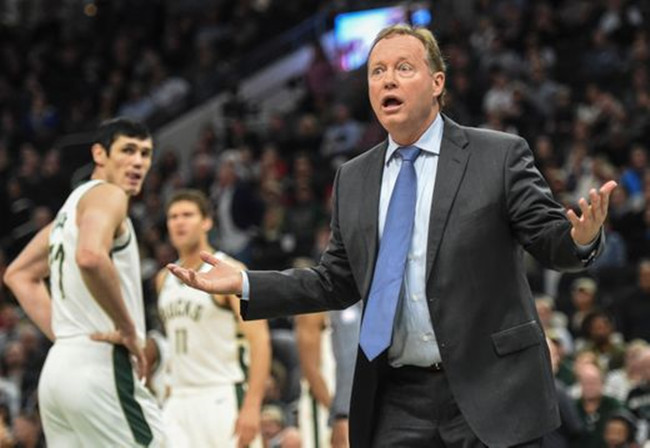 布登霍尔泽：球队的很多三分机会不错，只是没能投中