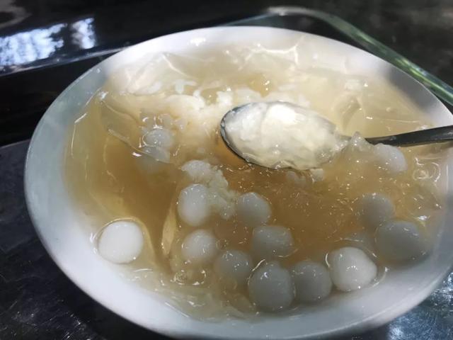 成都夏天开了一地的冰粉店，冬天咋办？