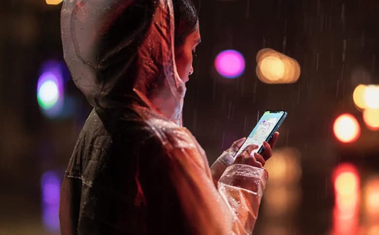 分析师：明年iPhone需要大降价或重新设计