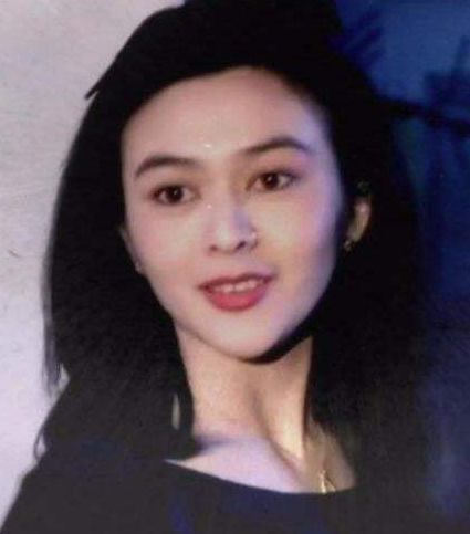 她长了一张“红颜祸水脸”，却让人只爱不恨！