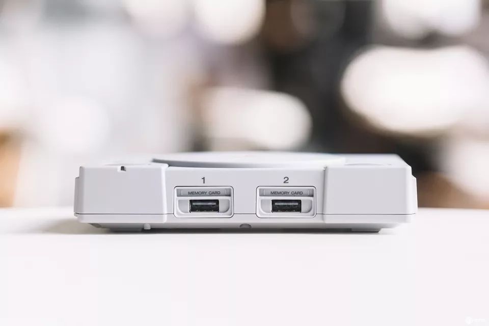 索尼 PlayStation Classic 开箱