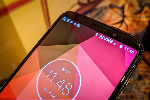 全球首款5G手机Moto Z3翻车：5G网络下载速度仅470Mbps