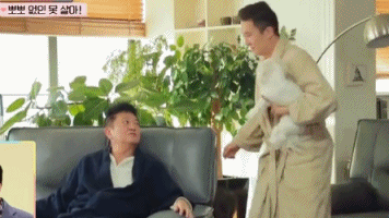 父亲21年与儿子坚持嘴对嘴亲，这么奇葩的事都有？