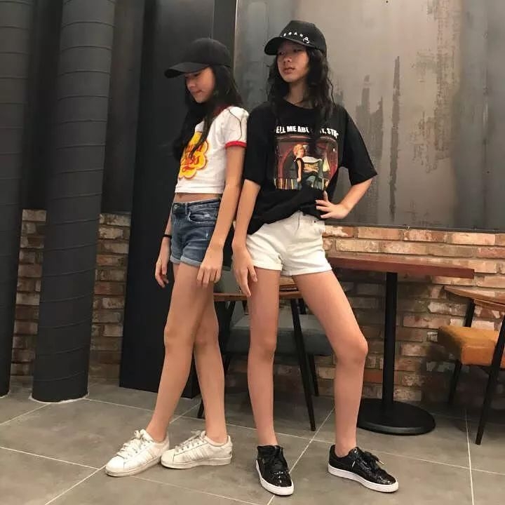 小S女儿新照靓过妈妈！这位明星因女儿被群嘲，想出国隐退