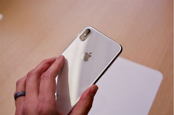 苹果：中国消费者可购买所有型号iPhone 已提交推翻禁售令