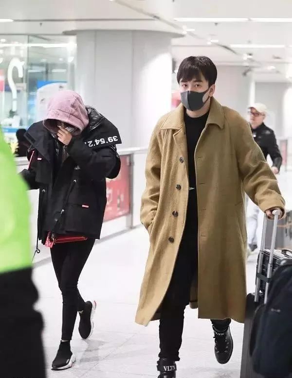 神颜崔雪莉胖成妇女,但辛芷蕾为什么越胖越好看?