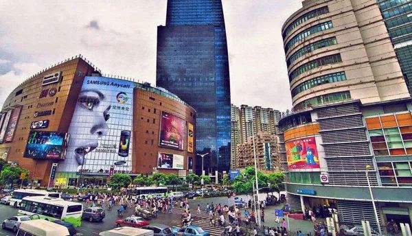 6个上海“地铁人气”最旺的购物中心!