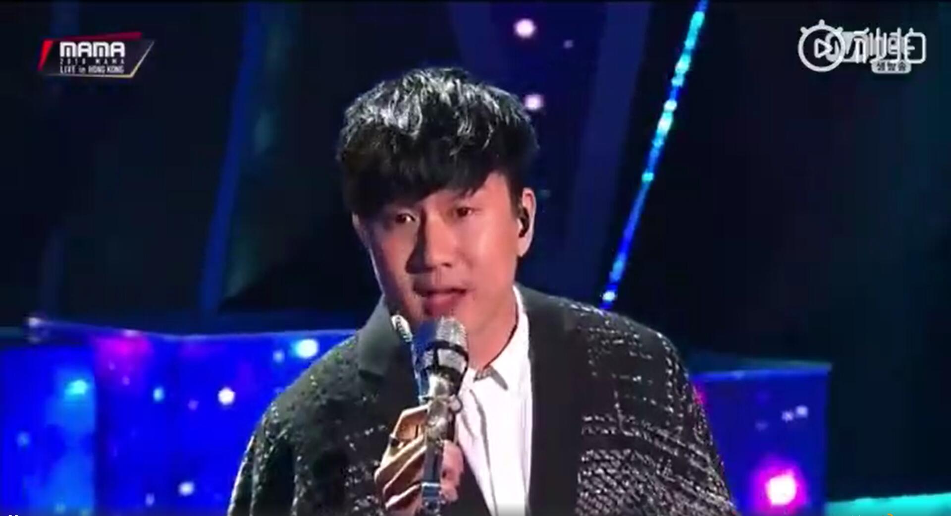 林俊杰唱了两首歌就登上韩国热搜第一，网友：太长脸了！