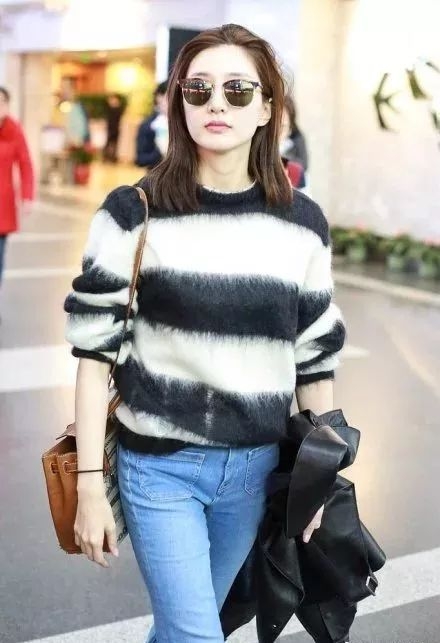 时髦不臃肿，被蔡徐坤、杨超越、吴谨言的毛衣疯狂种草