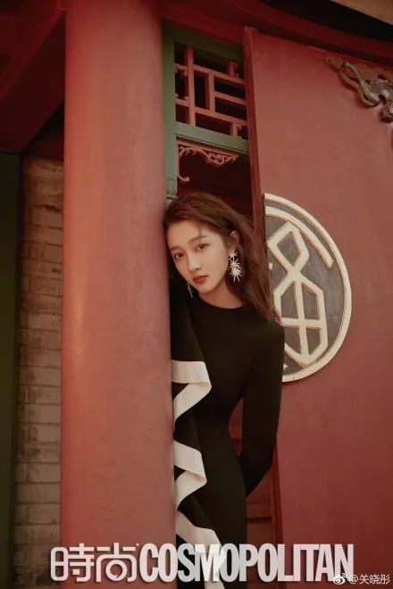 关晓彤北京大妞造型获封“出道最佳”，最新一波小花美照你pick谁