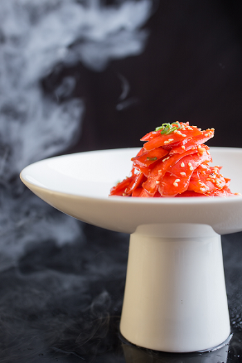 万豪国际集团旗下中西区酒店圣诞礼遇联合上线 定制节庆礼品卡,诚邀宾客共庆温馨节日