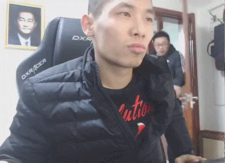 dnf:宝哥公然乞讨增幅券,竟无人搭理,大叫:我这么没