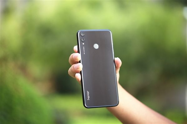 官宣：荣耀8X已经通过更新上线了前置相机的AI功能