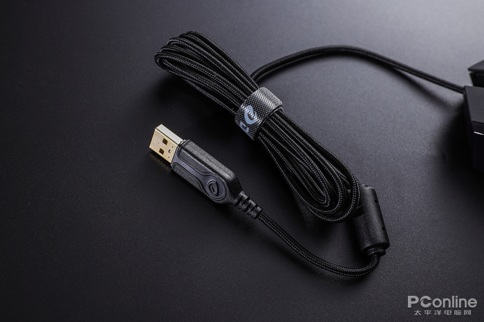 旗舰级鼠标应该有什么样子？武装到牙齿的鼠标：达尔优EM945评测