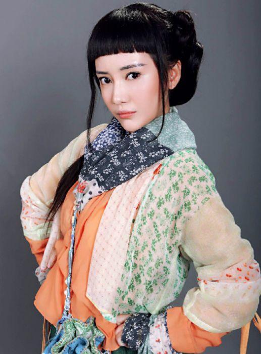 演“傻姑”的4位明星,前3位都是装傻,只有她是真傻妞!